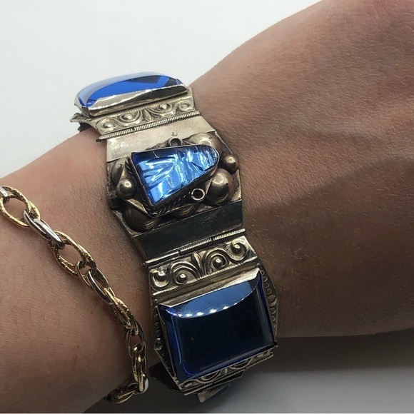 70S Taxco Sterling Silver & Blue Glass Mayan Warrior God Panel Bracelet 7” - Picture 6 of 9